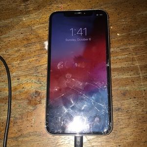 IPhone XS screen broken and digitizer
